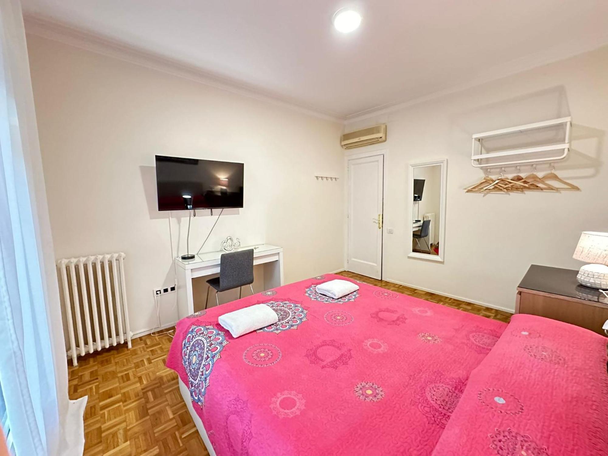 برشلونة Rooms Villaroel المظهر الخارجي الصورة