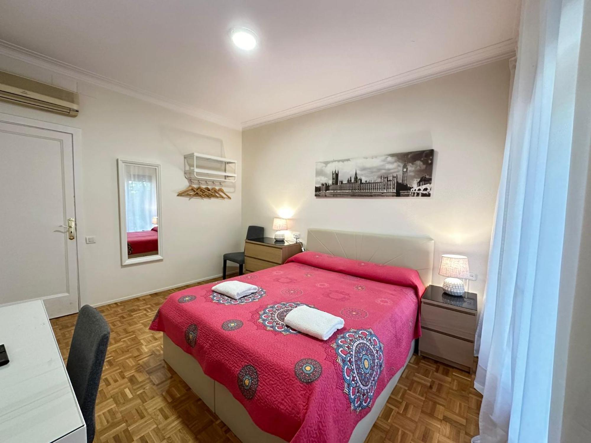 برشلونة Rooms Villaroel المظهر الخارجي الصورة
